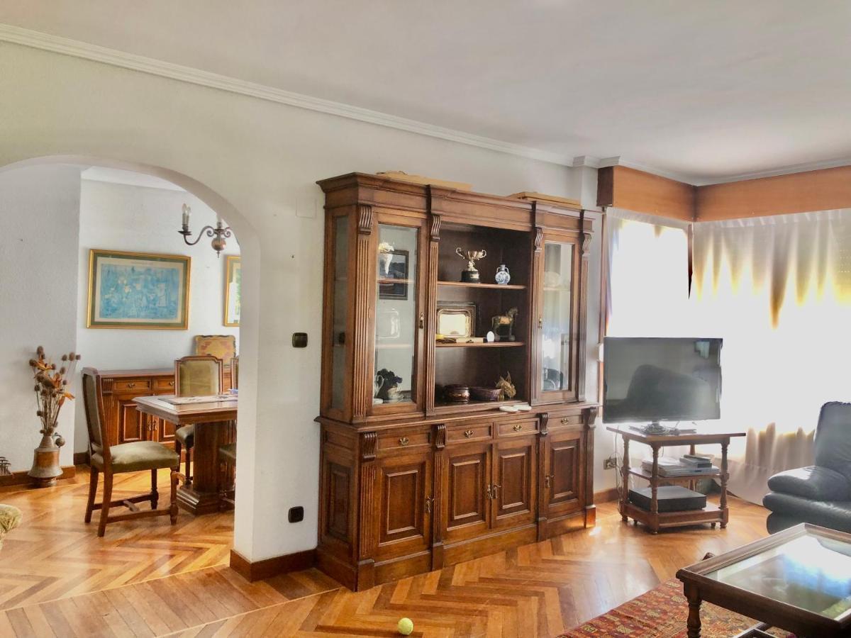 Chalet Al Lado De La Playa Con Piscina Privada, Jardin Y Barbacoa, Fronton, 6 Habitaciones Laredo Kültér fotó