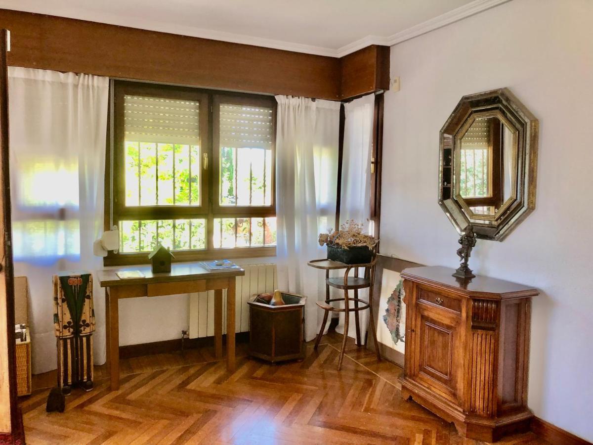 Chalet Al Lado De La Playa Con Piscina Privada, Jardin Y Barbacoa, Fronton, 6 Habitaciones Laredo Kültér fotó